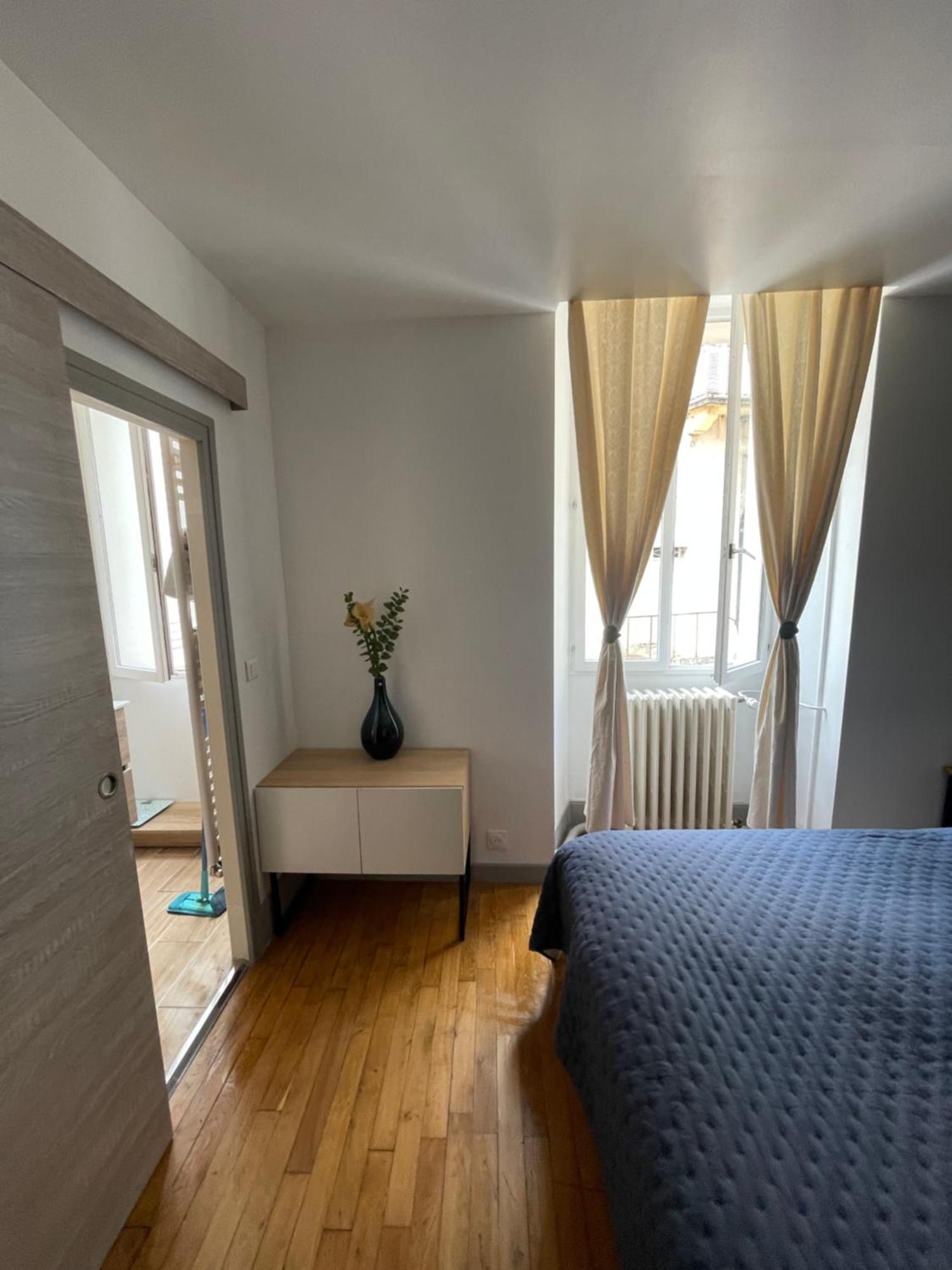 Appartement Moderne Centre Ville, 5 Personnes, 65 M2 Semur-en-Auxois Exterior foto